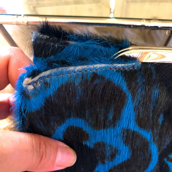 Dyed Genuine Cow Hyde w/ Fur Leather Hand Clutch - Picture 7 of 9